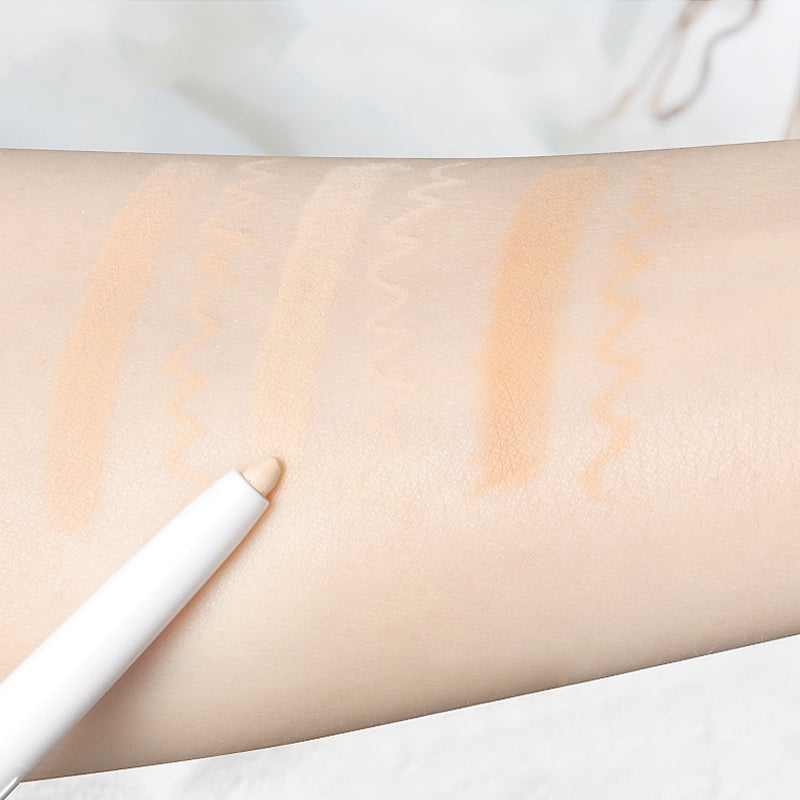 Langvarig concealerblyant for makeup. Enkel å påføre, gir full dekning og en feilfri hudtone hele dagen.