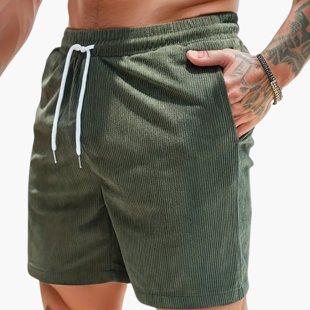 Herre cord sommershorts, perfekt for avslappede dager og fritid. Komfortabel og stilig.