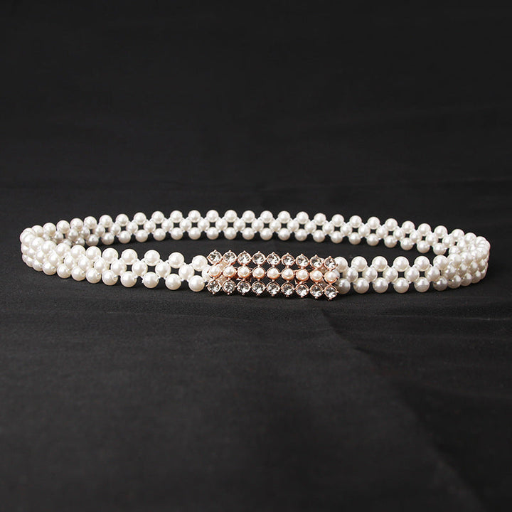 Trendy perlemidjekjede med elastisk design og moderne rhinestones, et must for kvinner.