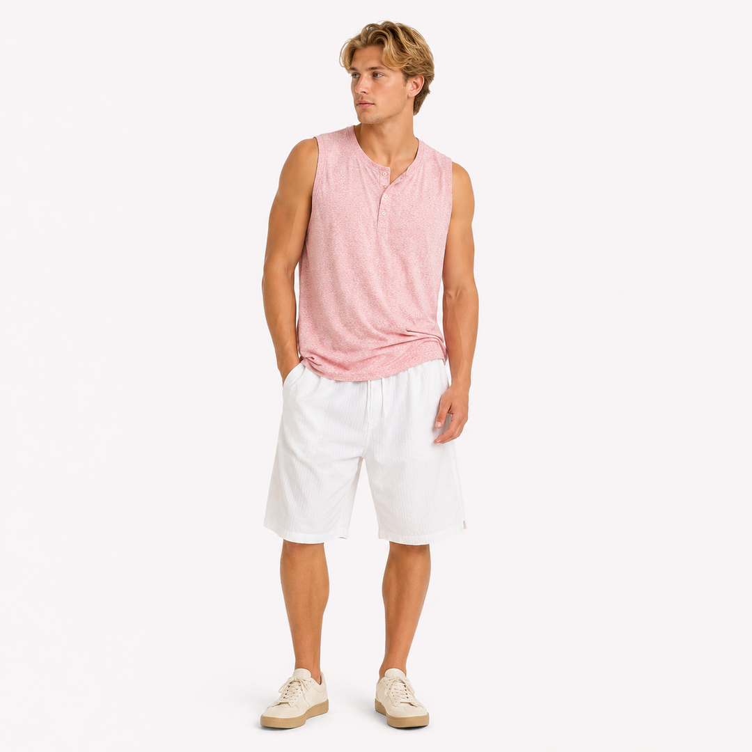 Menns rosa ermeløs t-skjorte i koreansk stil, perfekt for sommer og fritid. Komfortabel, minimalistisk herretopp.