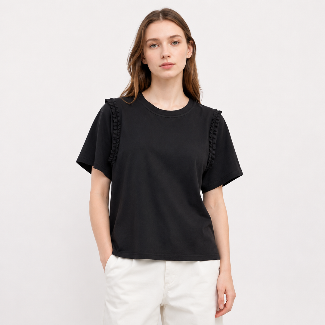Lett, avslappet dame t-skjorte for sommeren med kunstnerisk design; perfekt sommertopp for en casual look.