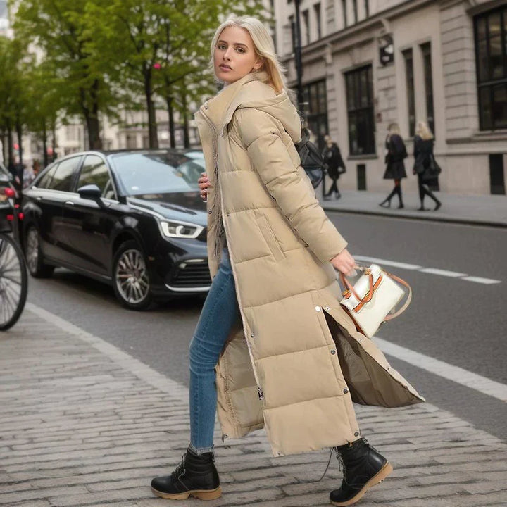 Allsidig lang damejakke, varm og elegant vinterjakke. Perfekt yttertøy for norske vinterdager for kvinner.