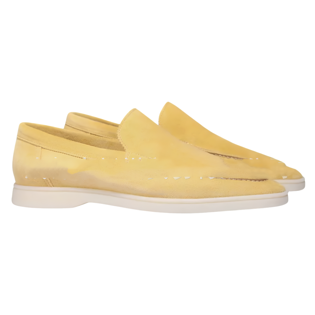Menns elegante pensko. Svarte slip-on loafers med matt finish, ideelle for formelle anledninger.
