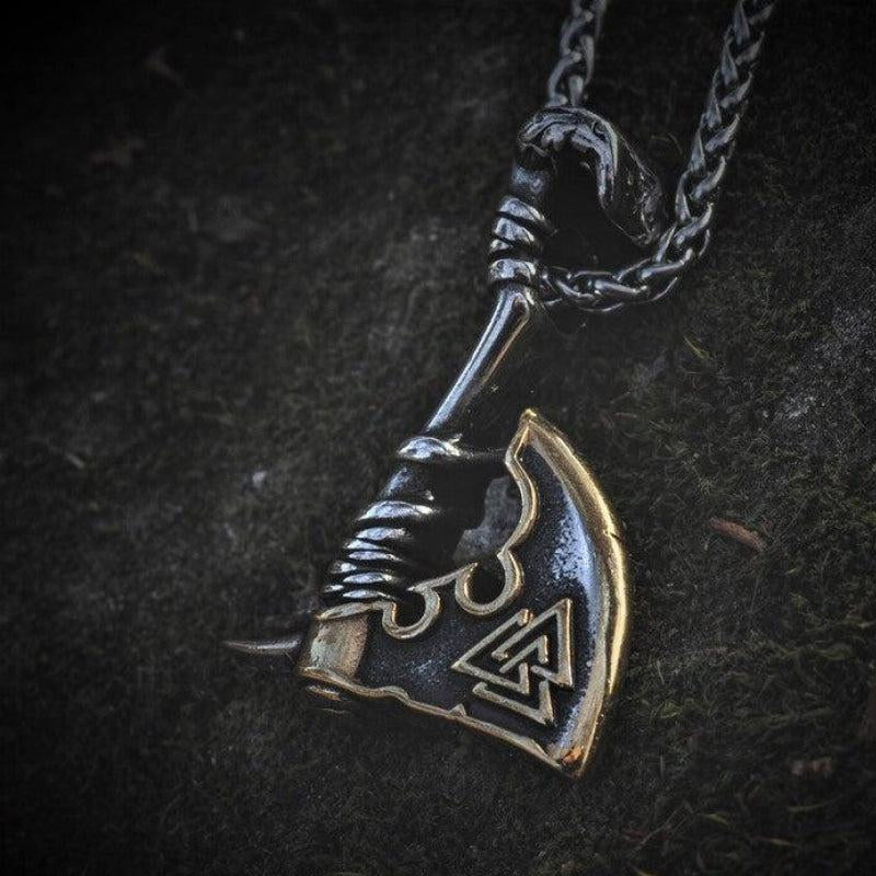 Vikingøks anheng på langt rustfritt stål kjede, unisex nordisk smykke som passer for både herre og dame.