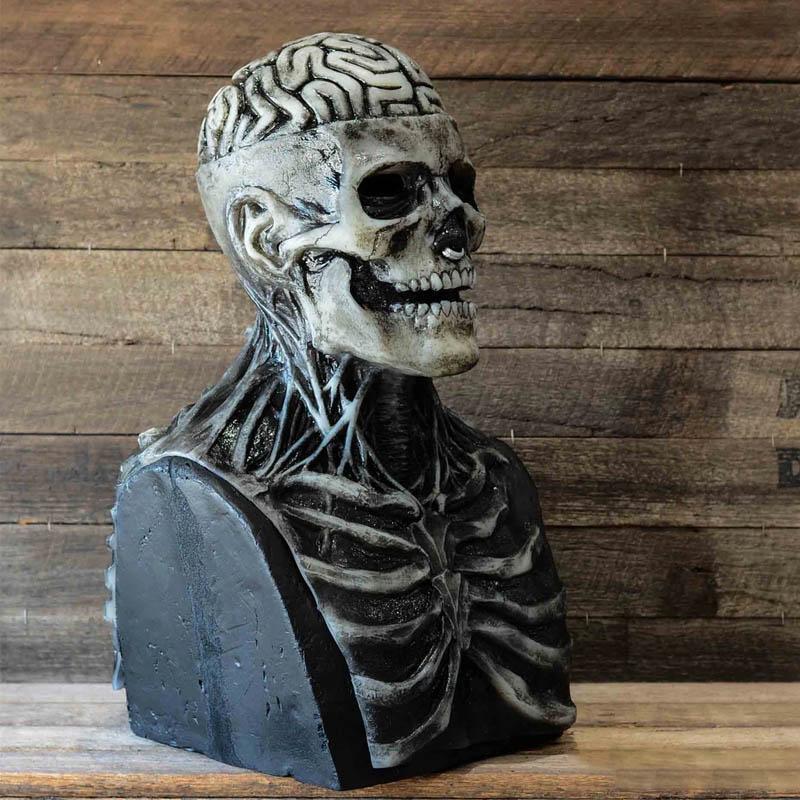 Detaljert skjelettmaske for Halloween. Skap en ekte skrekk-look til din fest eller cosplay.