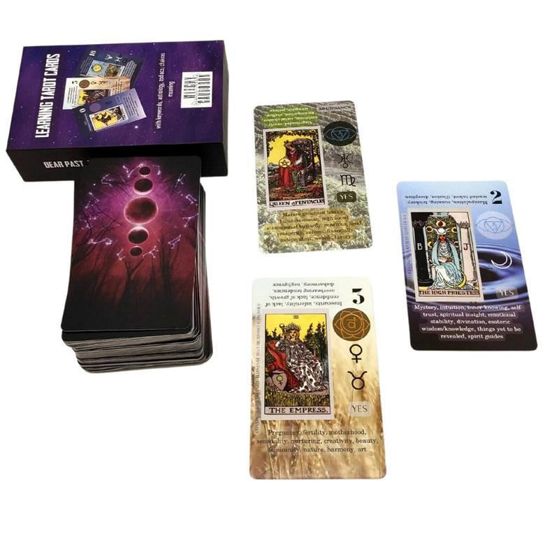 Samling av tarotkort for nybegynnere, pakket som et inspirerende selvhjelpsgavesett.