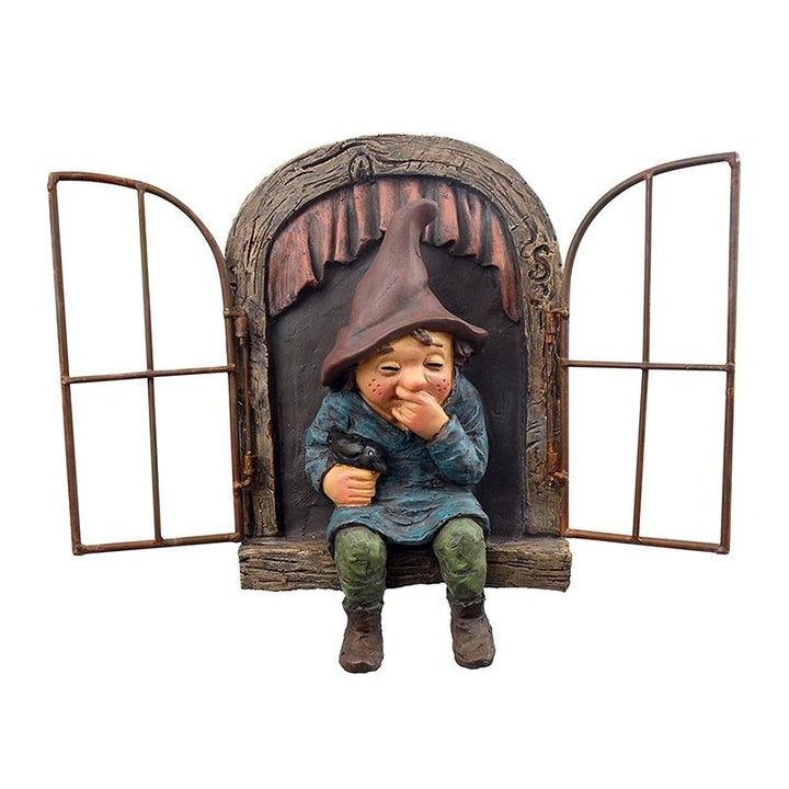 Hagepynt nisse hagefigur, værbestandig resin. Sjarmerende dekorasjon for utendørs bruk.