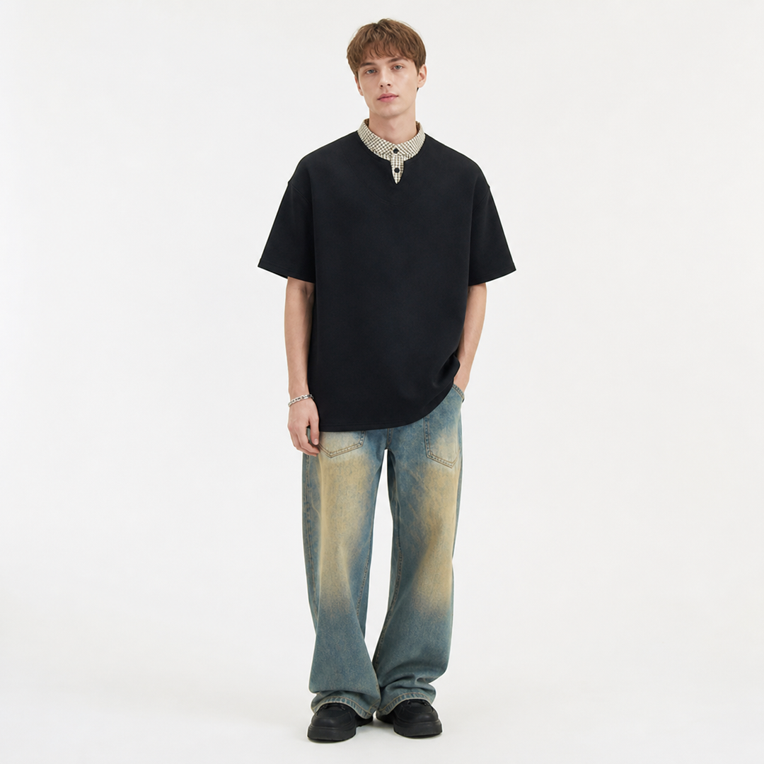 Herre dobbel-lag t-skjorte i trendy koreansk stil, perfekt for casual sommer streetwear. Pustende og komfortabel.