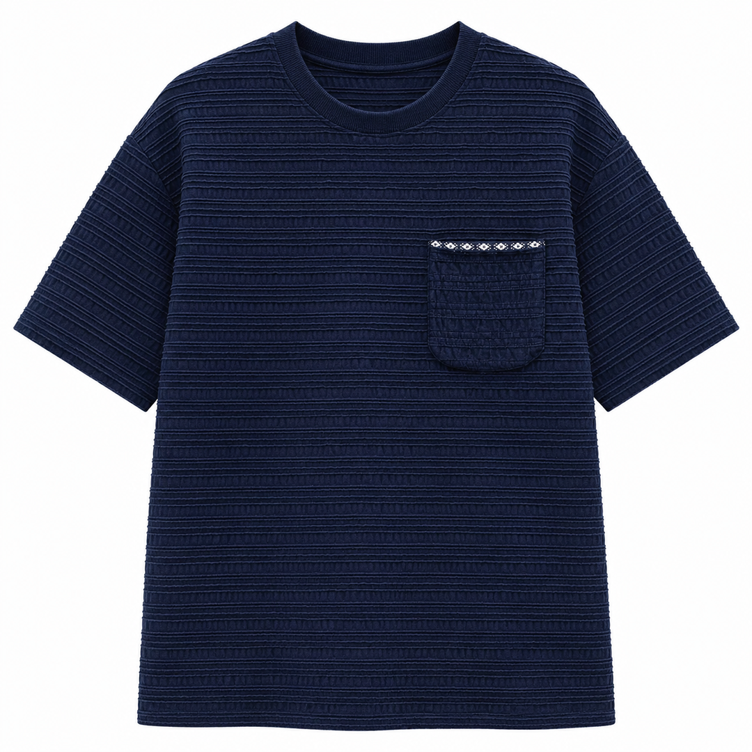 Komfortabel marineblå herre jacquard t-skjorte i retro stil med løs passform og korte ermer for hverdag.
