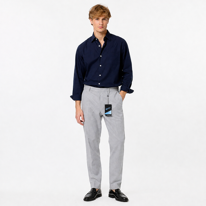 Pustende herre linskjorte i premium lin. Løs passform gir optimal komfort og casual eleganse i solen.
