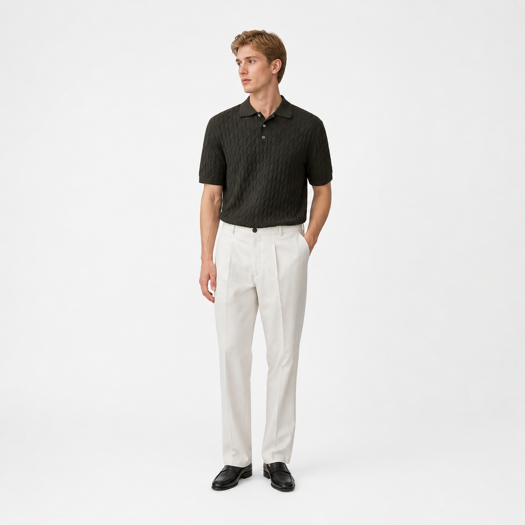 Allround herrepolo med slim fit, lett og stretchy materiale. Ideell for en elegant og avslappet sommerlook.