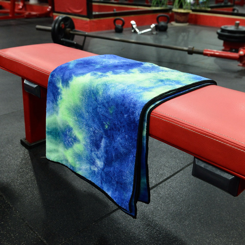 Dame sporthåndkle i mikrofiber for fitness og gym. Hurtigtørkende og svært absorberende, perfekt for aktivitet.