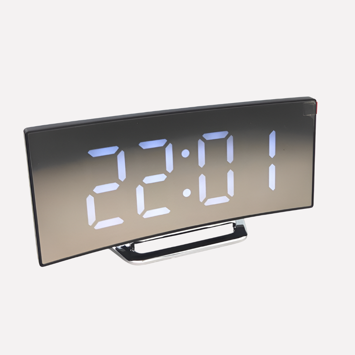 Digital LED alarmklokke med buet skjerm og berøringskontroll. Elegant til moderne hjemmeinnredning, tilgjengelig i hvit.