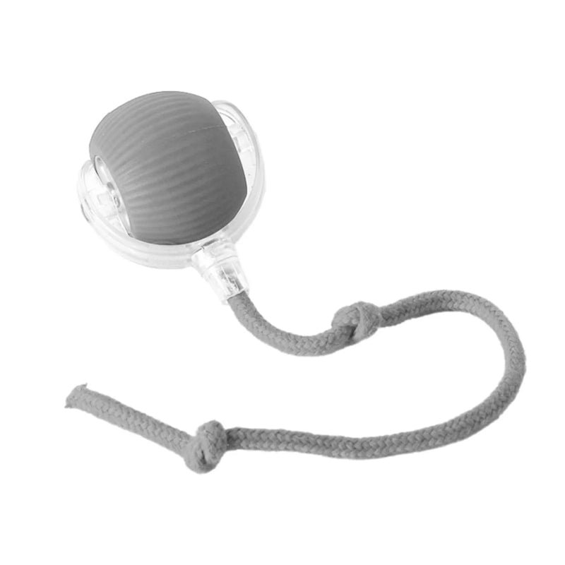 Grå smart katteball, en robust og engasjerende leke for kattunger og voksne katter.