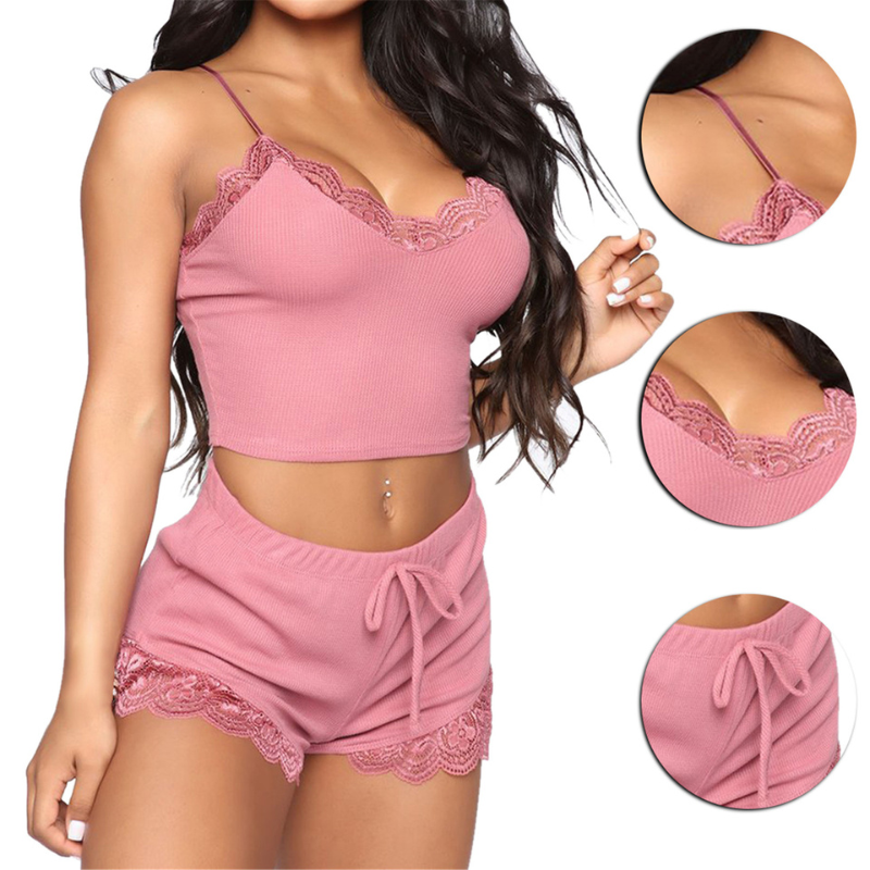 Dame todelt ermeløst nattøy sett med V-hals og shorts. Komfortabelt, stilfullt og mykt loungewear.
