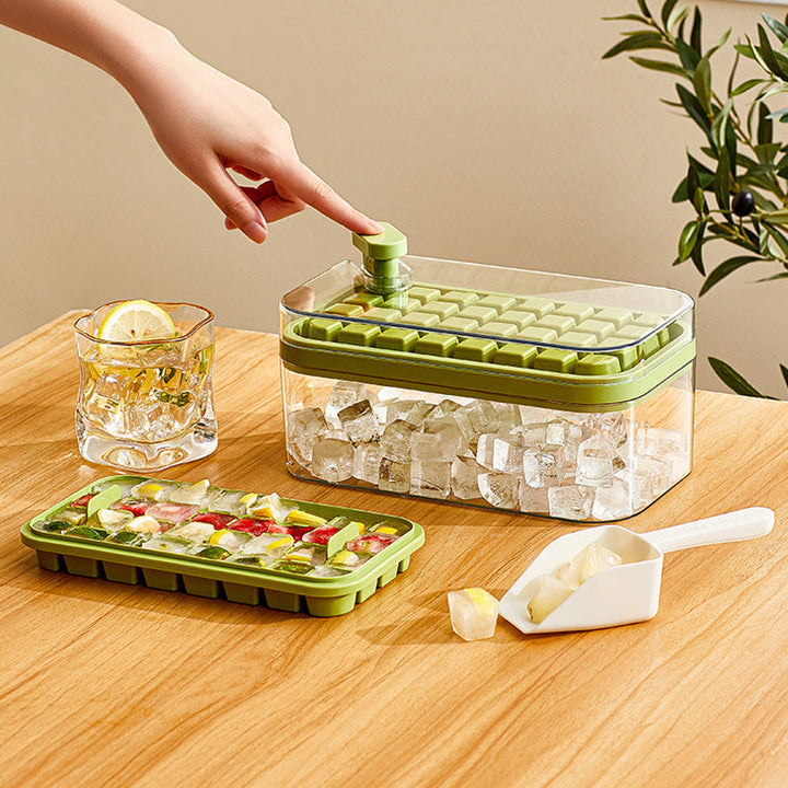Innovativ silikon isboks, perfekt for kalde drikker og fest. Smart isbitfjerning.