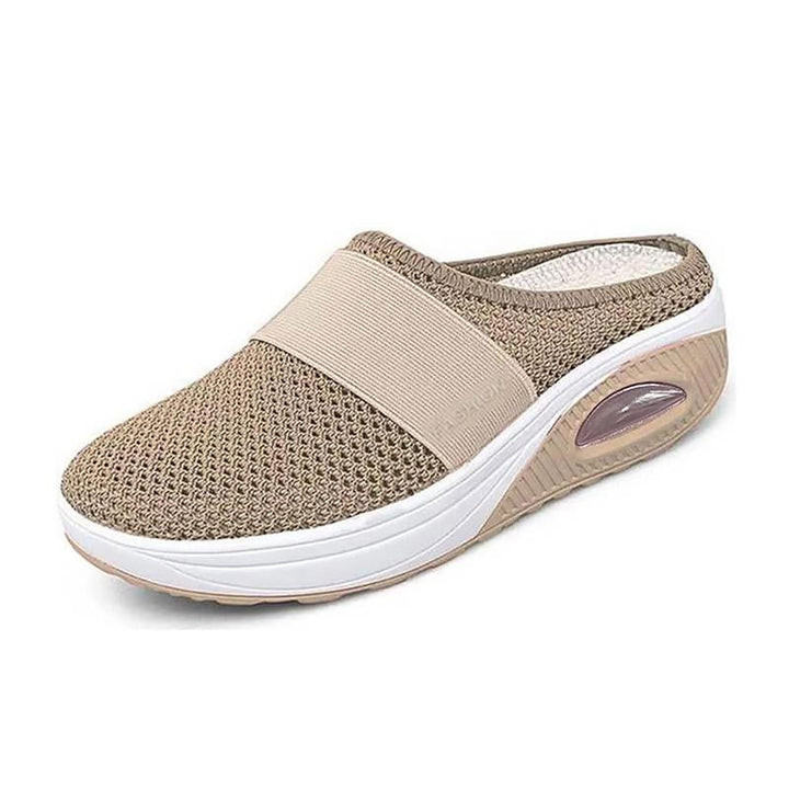 Kvinner pustende flate sandaler med netting, ideelle som komfortable sommersko.