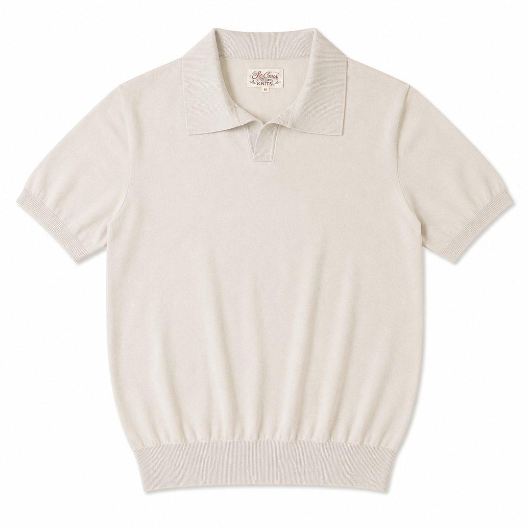 Stilren strikket poloskjorte for menn. Slim fit italiensk design, egnet for både casual og formelle antrekk.