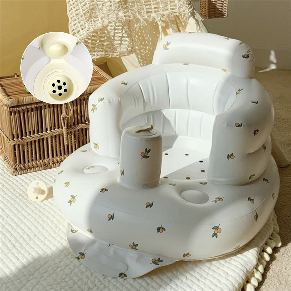 Oppblåsbar babysofa som gir trygg og komfortabel sittestøtte for lekende babyer.