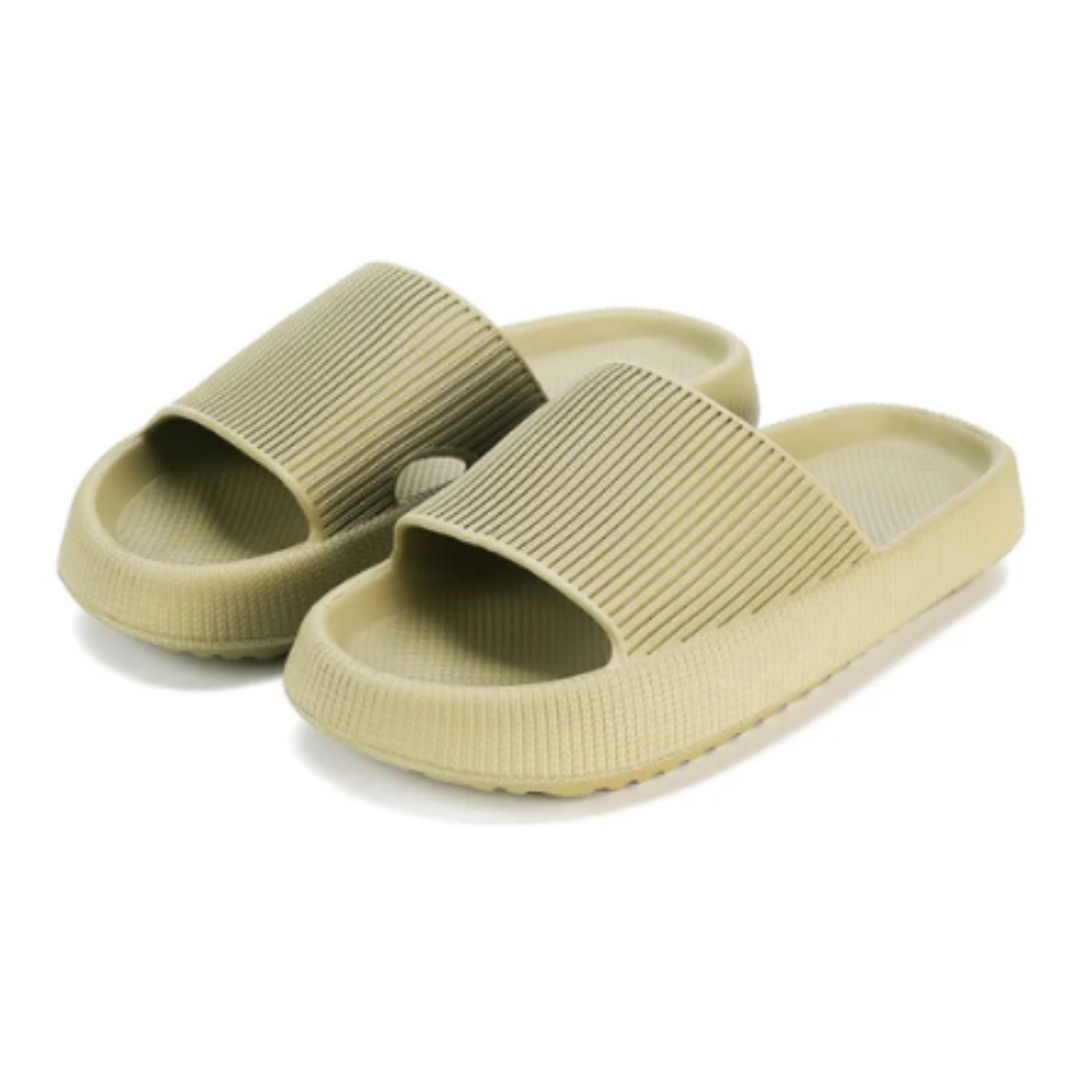 Enkle og funksjonelle unisex sandaler for daglig komfort. Lette og sklisikre, passer innendørs/utendørs.