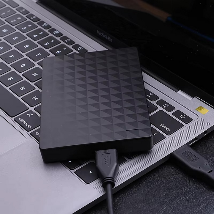 Ultra rask 8TB ekstern harddisk med USB 3.0 for effektiv data backup og digital lagring av store filer.
