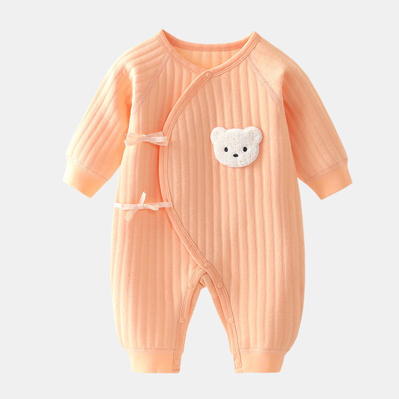 Allsidig babyromper med bjørnedesign, ideell for høst, vinter og vår. Myk, komfortabel babydress for babyer.