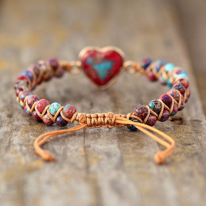 Unikt bohemsk hjerte armbånd i naturstein. Ideell gave til dame, trendy tilbehør.