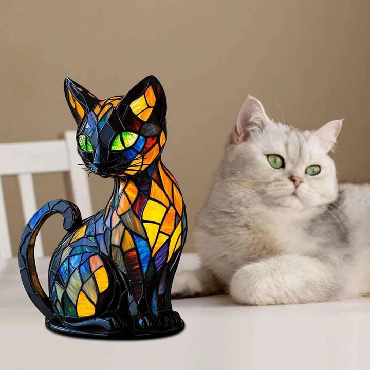 Elegant håndlaget bordlampe i form av en katt, med LED-lys for varm og koselig atmosfære.