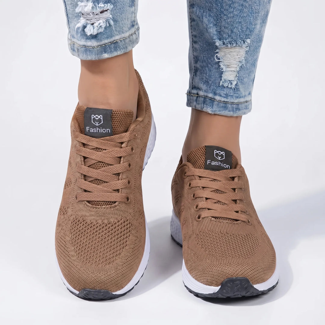 Allsidige unisex mesh sko for trening og gåturer. Pustende design gir optimal komfort hele dagen.