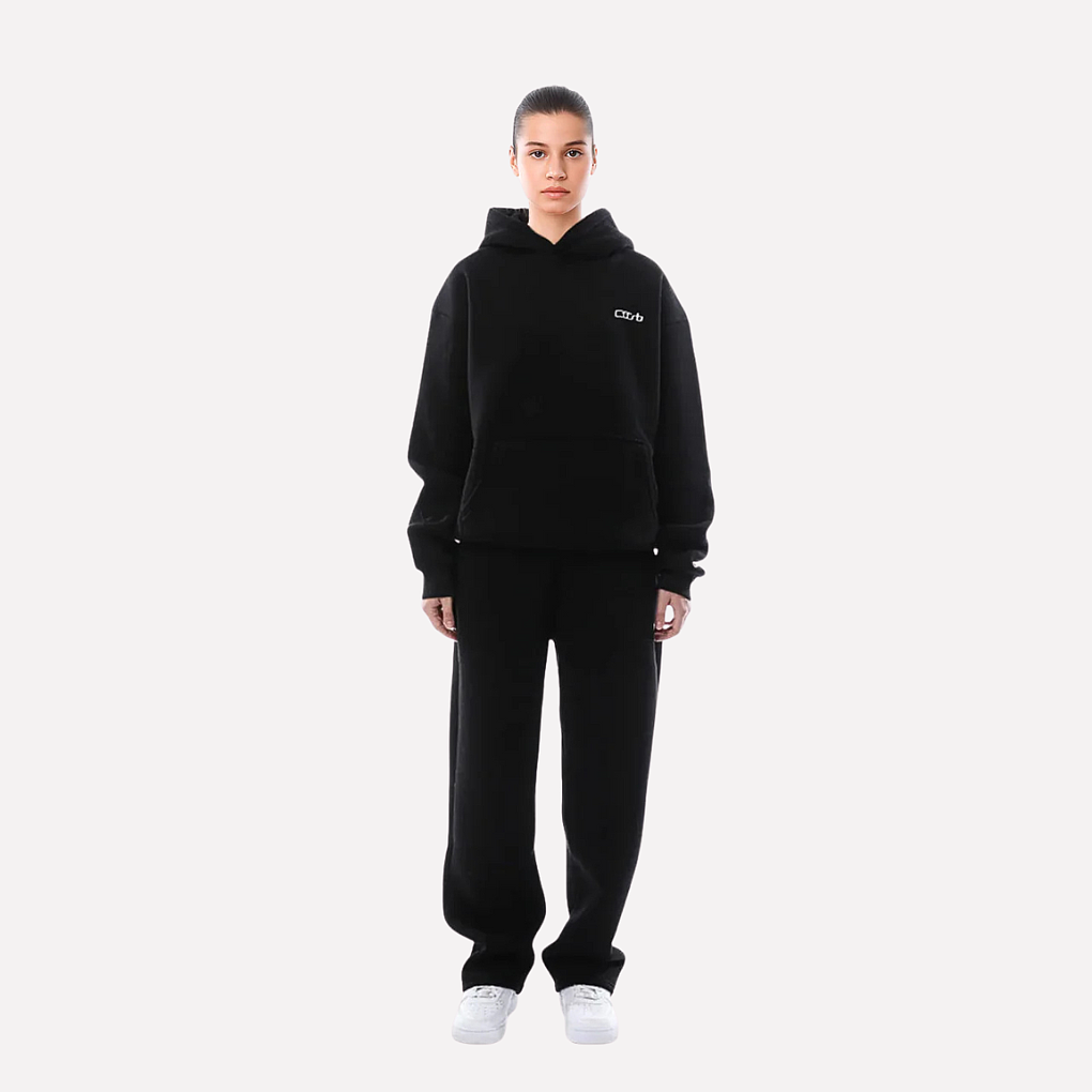 Unisex treningsdrakt i myk stoff, perfekt for komfort og sporty stil. Matchende sett for hverdag og fritid.