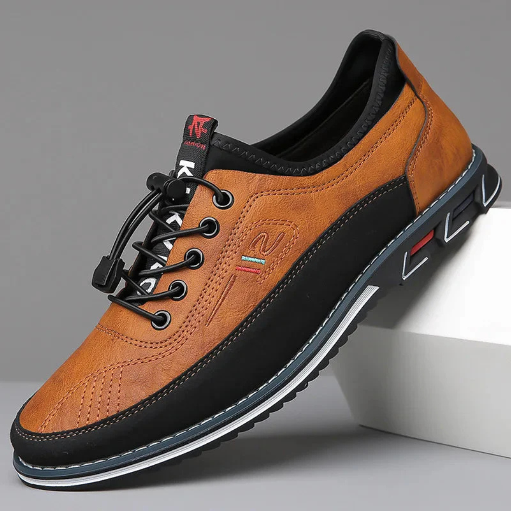 Elegant svarte herre Oxford-sko i skinn, en klassisk snøresko for formelt og smart-casual bruk for menn.