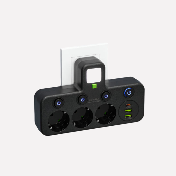 Universal strømfordeler med USB-C og overspenningsvern. Sikker & effektiv lading for all din elektronikk.