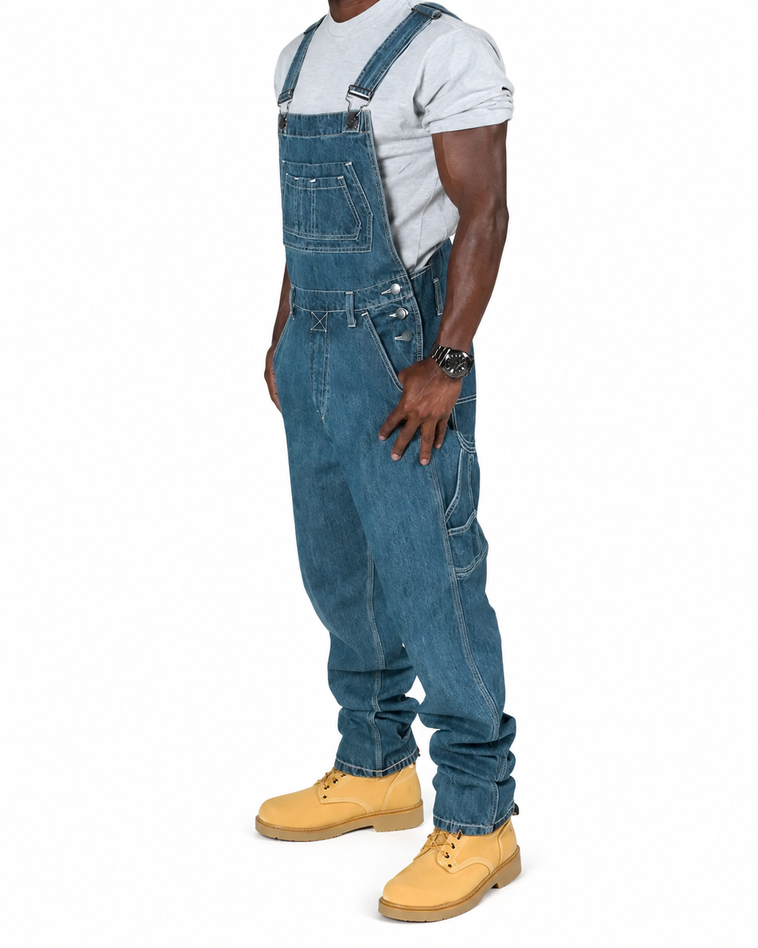Menns jumpsuit med moderne skjøtedetaljer. Trendy streetwear for uformell komfort og stil.