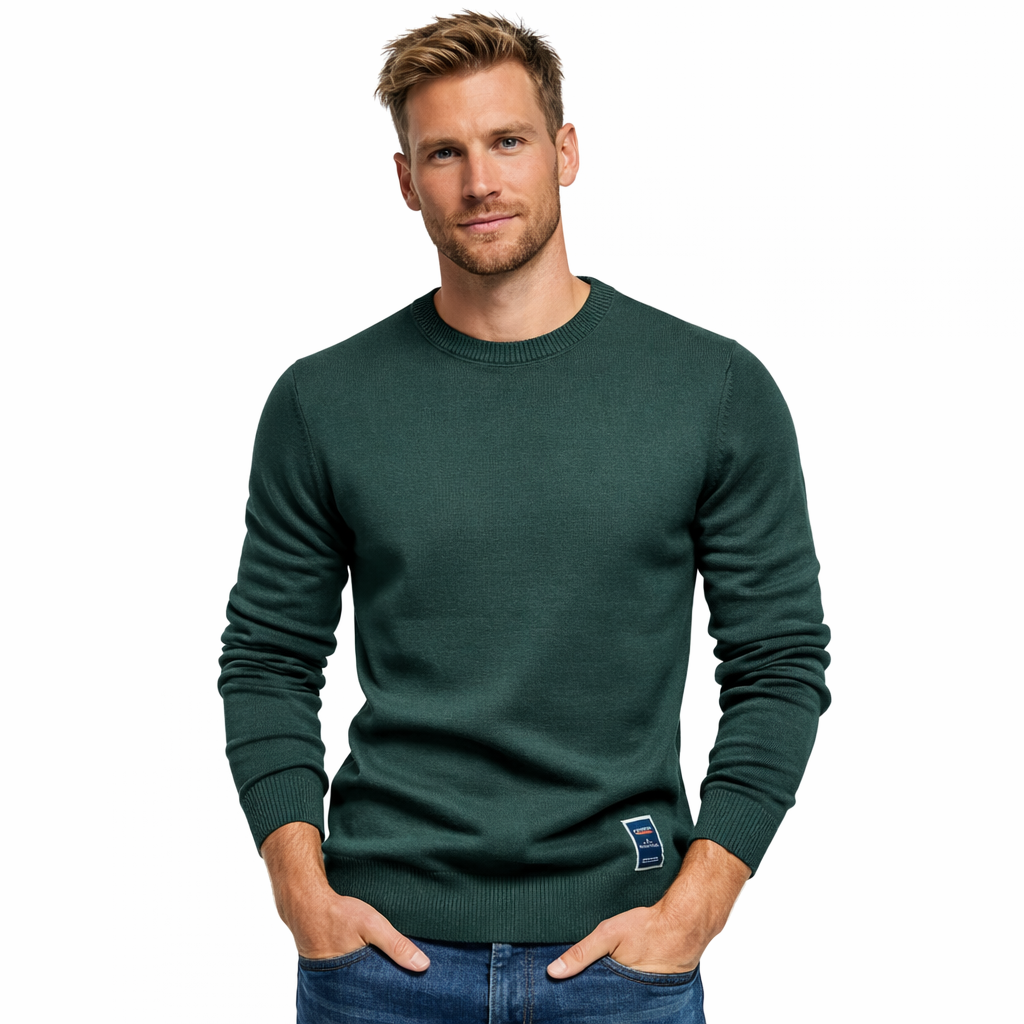 Klassisk herregenser i ullblanding med rund hals. Perfekt strikkegenser for høst og vinter.