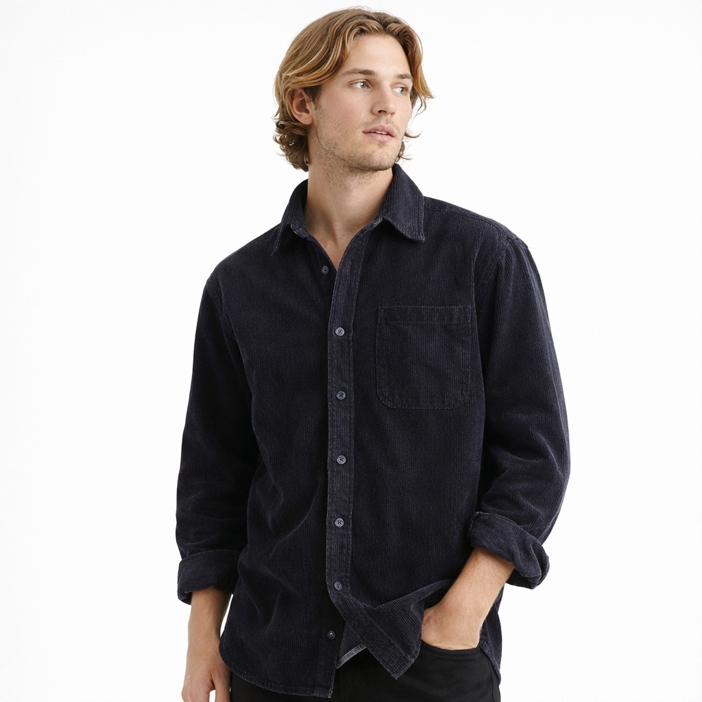 Menns vintage kordfløyelsskjorte, langermet, i klassisk brun, perfekt for casual hverdagsbruk.