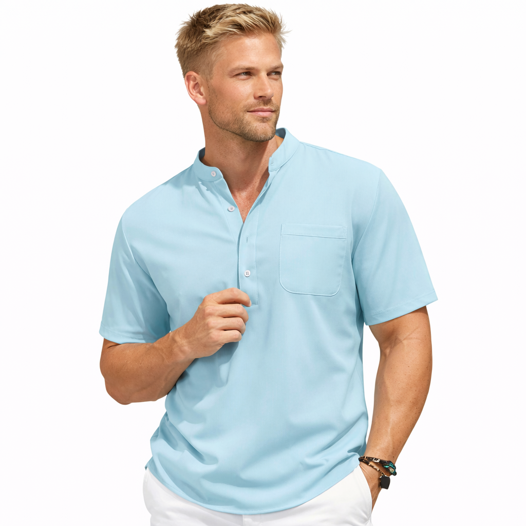 Allsidig kortermet herreskjorte i bomull. Avslappet Henley-stil for fritid, strand og sommer.