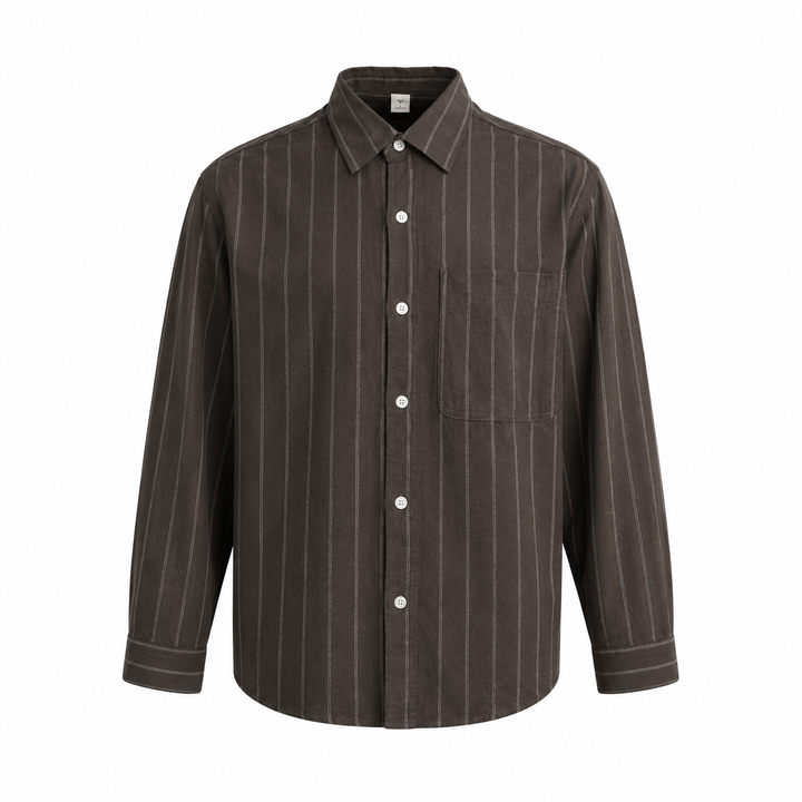 Elegant stripet langermet herreskjorte i Oxford-stil. Allround casual skjorte for menn, ideell for kontorstil.