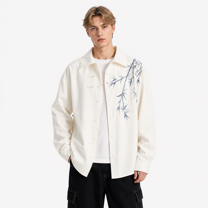 Oversized kortermet herreskjorte med brodert blomstermotiv. Perfekt som casual vår- eller sommerskjorte.