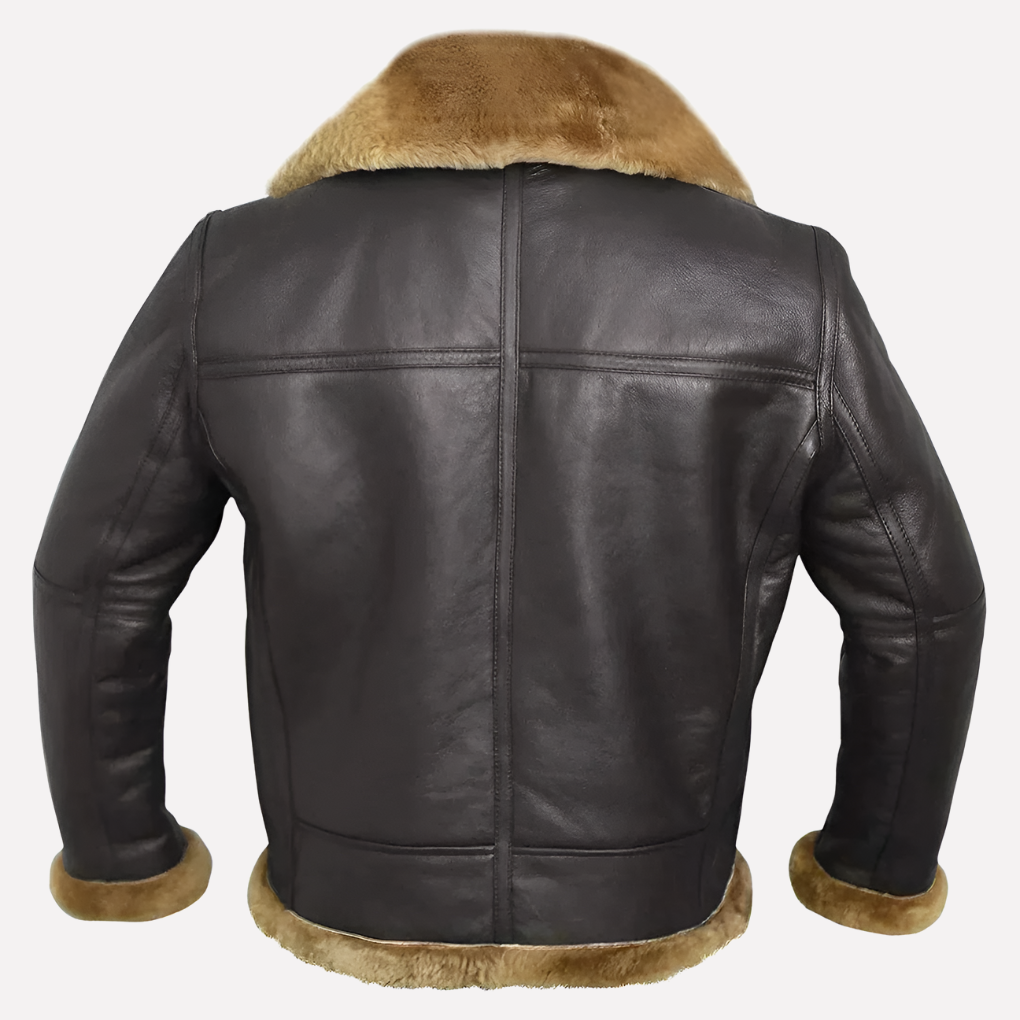 Varm og komfortabel herrejakke i shearling-stil. Ideell for lagdeling og stilig yttertøy for menn i kaldere dager.