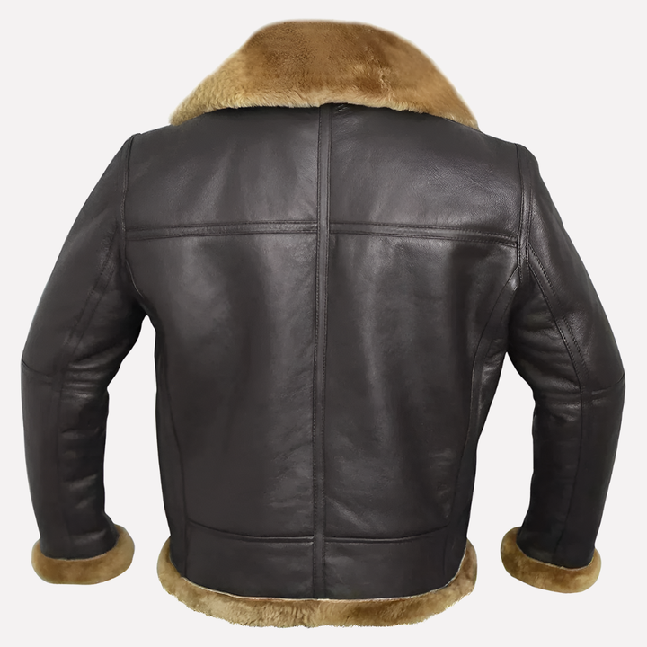 Varm og komfortabel herrejakke i shearling-stil. Ideell for lagdeling og stilig yttertøy for menn i kaldere dager.