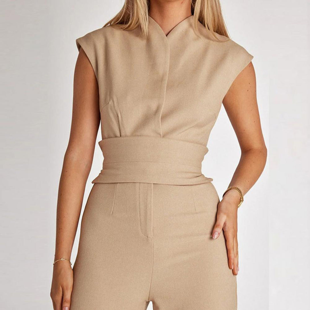 Elegant fest jumpsuit for kvinner med moderne vide ben, skreddersydd for en flatterende passform.