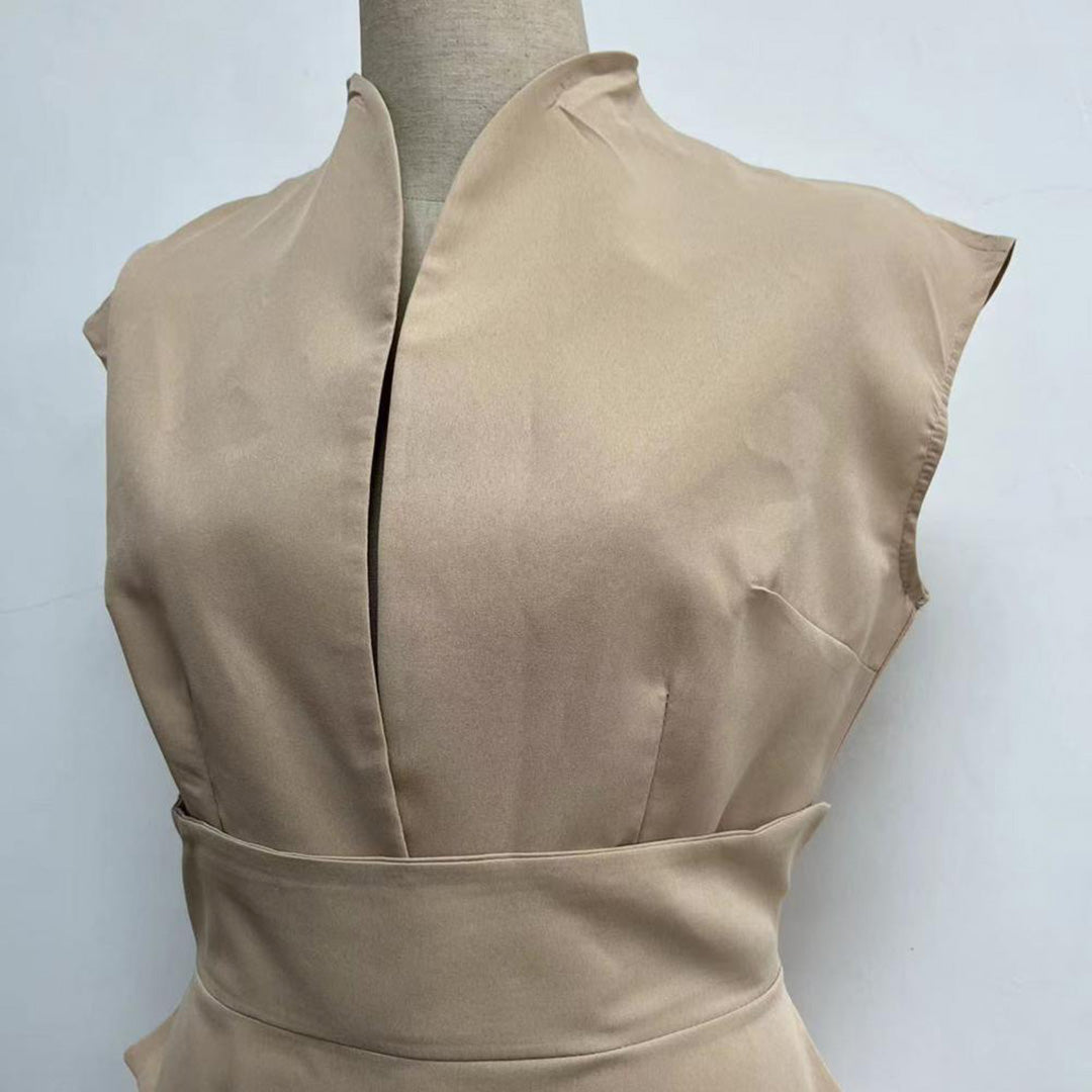 Allsidig dame jumpsuit med vide ben, egnet for både elegante fester og stilfulle hverdagslooker.