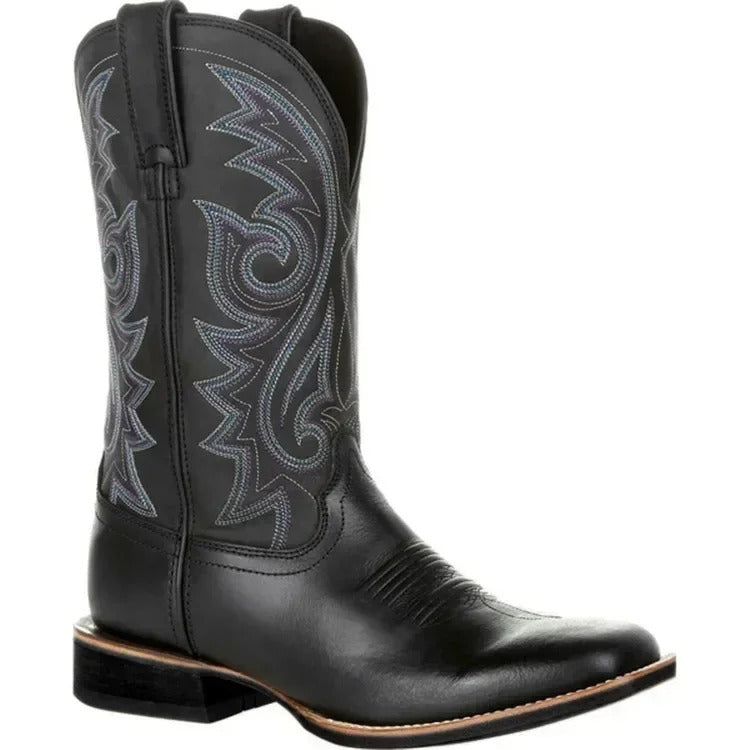 Klassiske brune cowboystøvler for menn, robust stil med firkantet tå. Perfekte for vestlig mote.