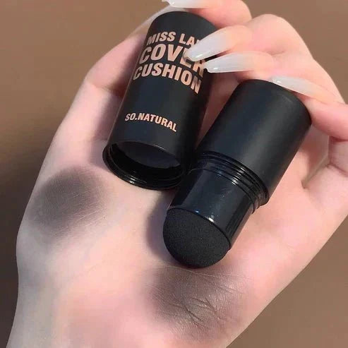 Naturlig utseende med CrownFill hårfyll. Skjuler tynne hårlinjer for et fyldig resultat og forbedret hårstyling.