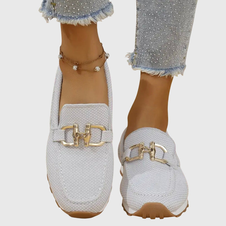 Elegante dame loafers i slip-on modell. Stilige og komfortable hverdagssko for enhver anledning.