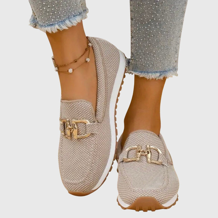 Moderne dame slip-on loafers. Komfortable fritidssko som kombinerer stil og funksjonalitet for damer.
