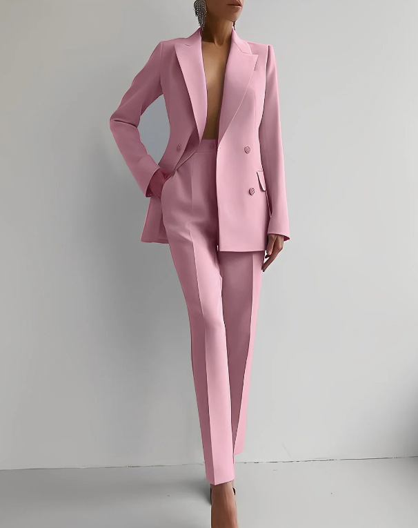 Komfortabel skreddersydd dressbukse for dame, del av komplett businessdress, ideell for elegant hverdagsbruk.