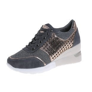 Stilige og komfortable høyhælte damesneakers med kilehæl. Perfekte trendy sko for vår, sommer og fritid.