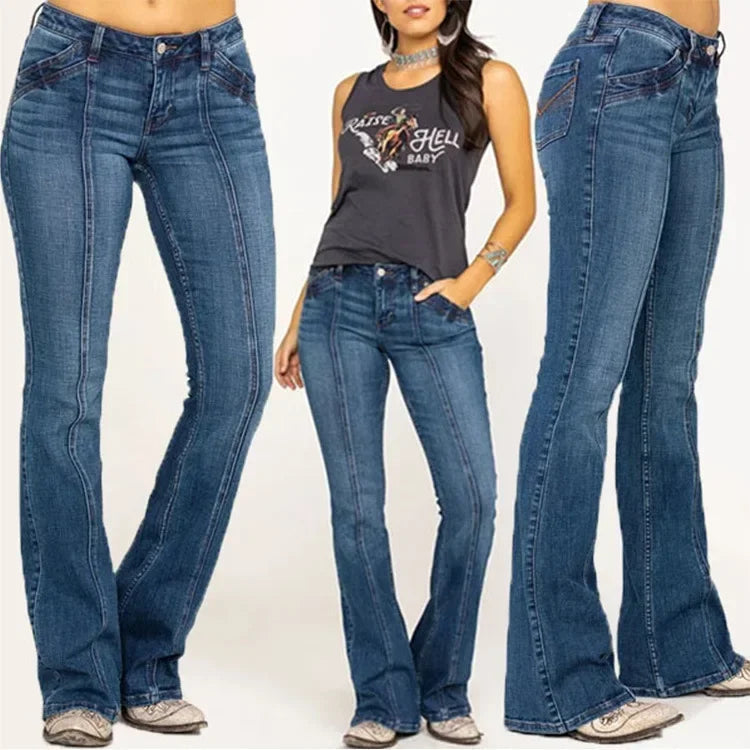 Svarte utsvingte damejeans for elegant stil. Allsidige flare bukser for kvinner, passer til hverdag og fest.