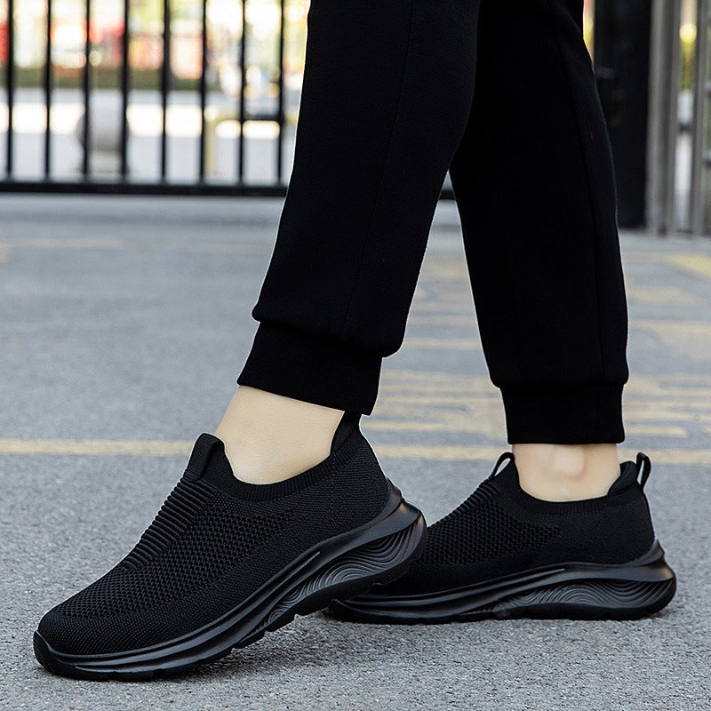 Moderne dame slip-on joggesko med elastisk passform. Lettvekt fottøy for optimal komfort under fritidsaktiviteter.